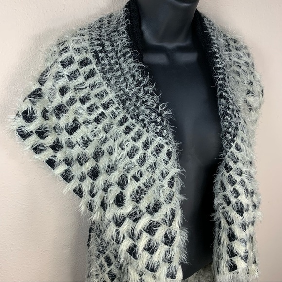 Sioni Liquid Black White Fuzzy Knit Open Knit Soft Draped Sweater Small Medium - Picture 4 of 8